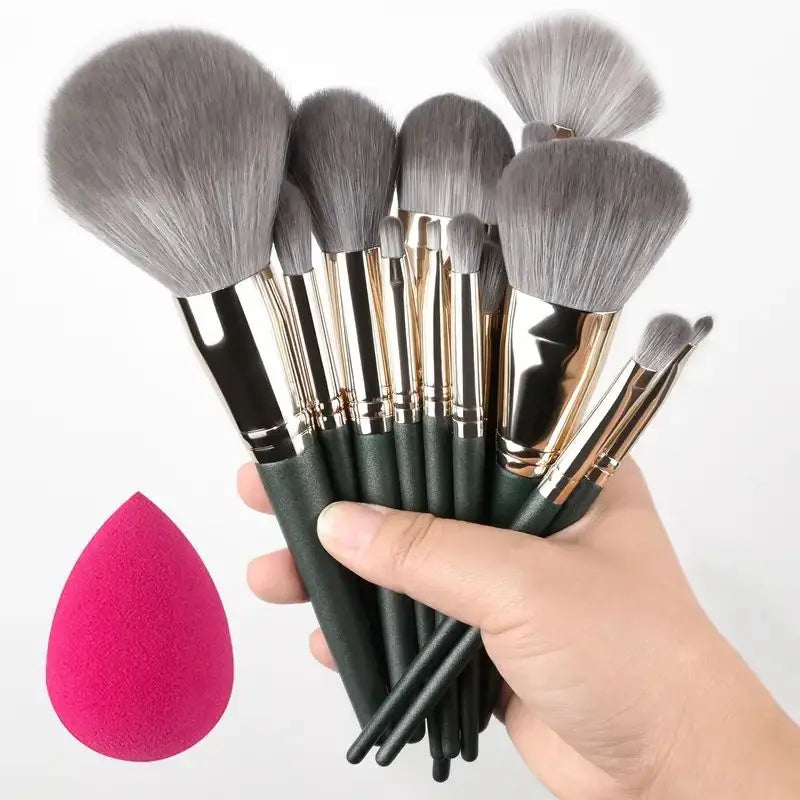 Makeup Brush Set - Soft Fluffy Professional Cosmetic Tools